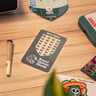 Cannabis-Karten-Grinder mit RQS-Logo
