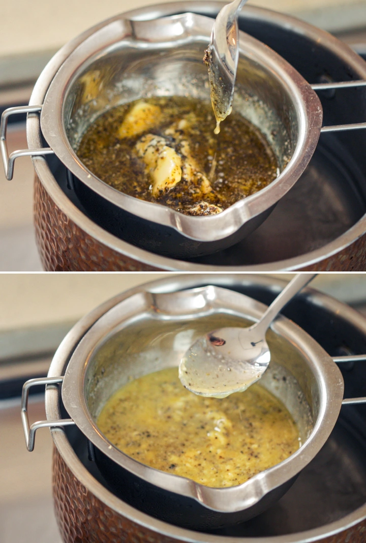 Cannabutter-Mischung, die im Wasserbad sanft köchelt, während ein Löffel die infundierte Butter umrührt, um eine gleichmäßige Hitze zu gewährleisten und Überhitzung zu vermeiden