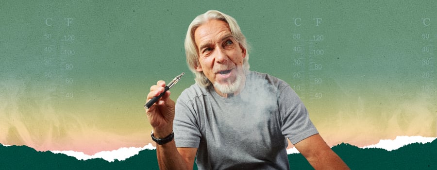Temperaturgesteuertes Dampfen erkunden Älterer Mann mit grauen Haaren und Bart, der einen Vape-Pen benutzt, Temperaturskalen im Hintergrund, graues T-Shirt tragend, Dampfbild für Temperaturkontrolle.