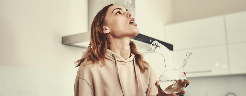Welche Vorteile bietet es, regelmäßig das Bongwasser zu wechseln Welche Vorteile bietet es, regelmäßig das Bongwasser zu wechseln