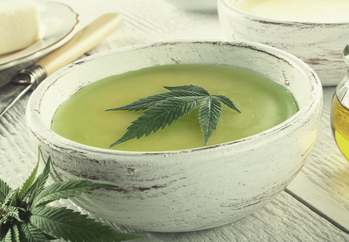 1. Die Cannabutter-Methode (einfach und praktisch)