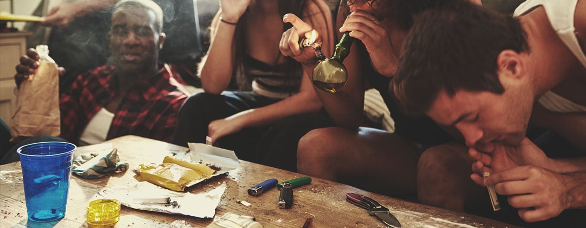 Wechselwirkungen zwischen Cannabis und anderen Freizeitdrogen Wechselwirkungen zwischen Cannabis und anderen Freizeitdrogen