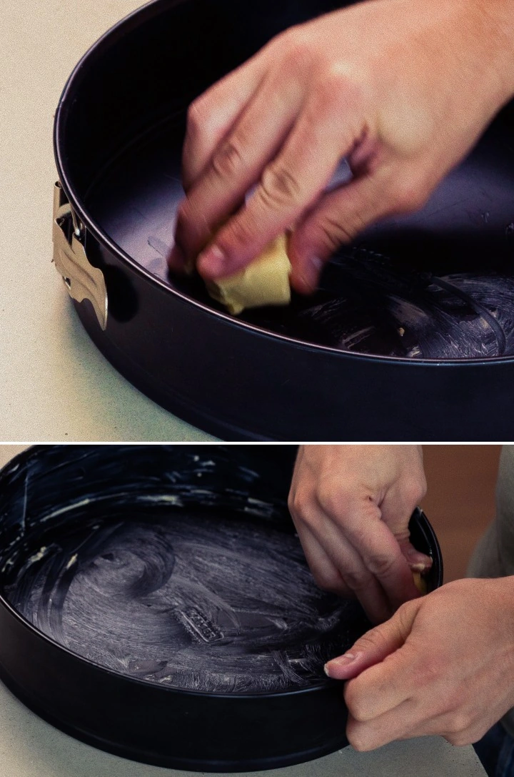 Eine Springform mit Butter einfetten, erster Schritt zum Backen eines hausgemachten Cannabis-Space-Cakes