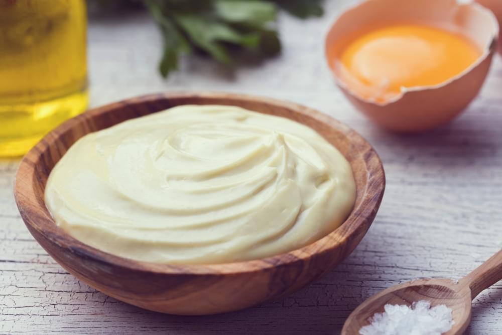 Wie Man Hausgemachte Cannabis-Mayonnaise Zubereitet