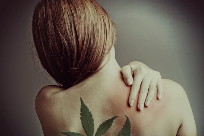 Die Beziehung zwischen Cannabis und Rückenschmerzen